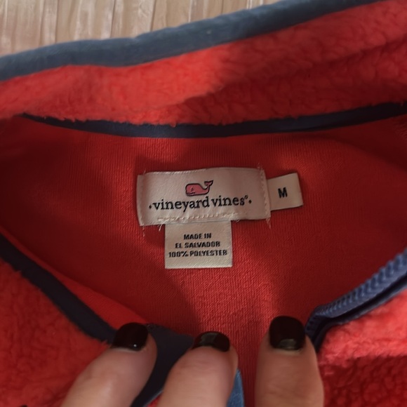 Vineyard Vines 3/4 zip light weight fleece. Nantucket red. - Picture 4 of 4